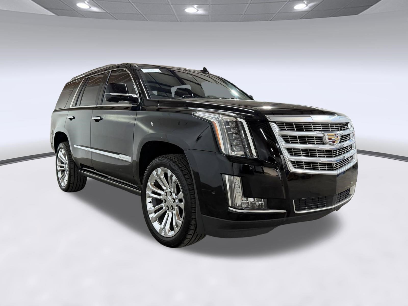 Used 2019 Cadillac Escalade Premium Luxury w/ LPO, Radiant Package AWD/4WD image 20