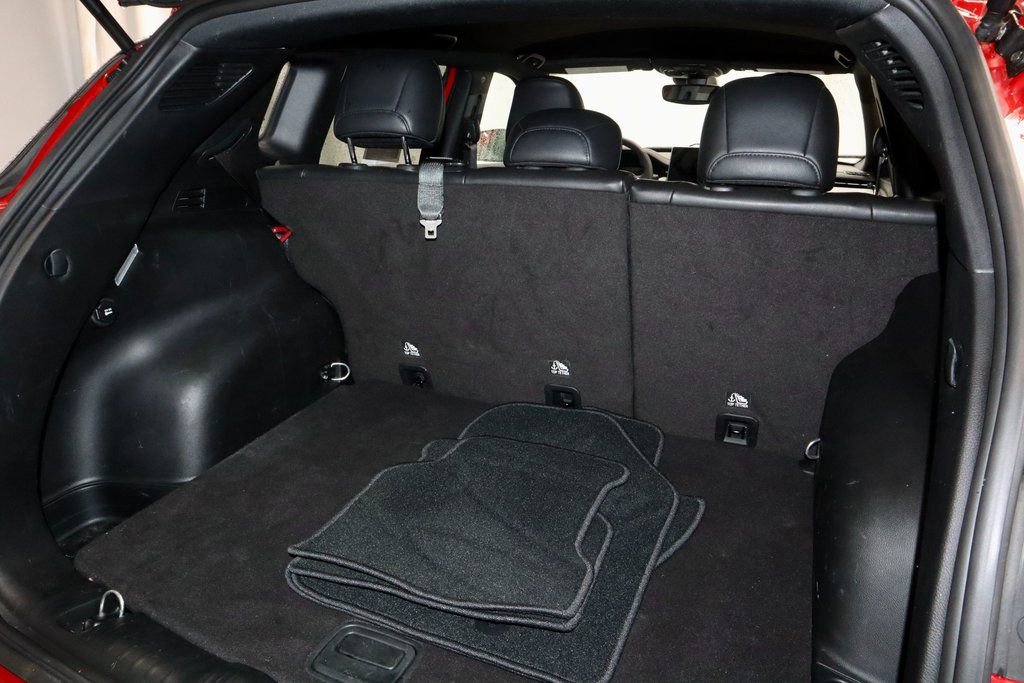 Used 2023 Jeep Compass Latitude image 12