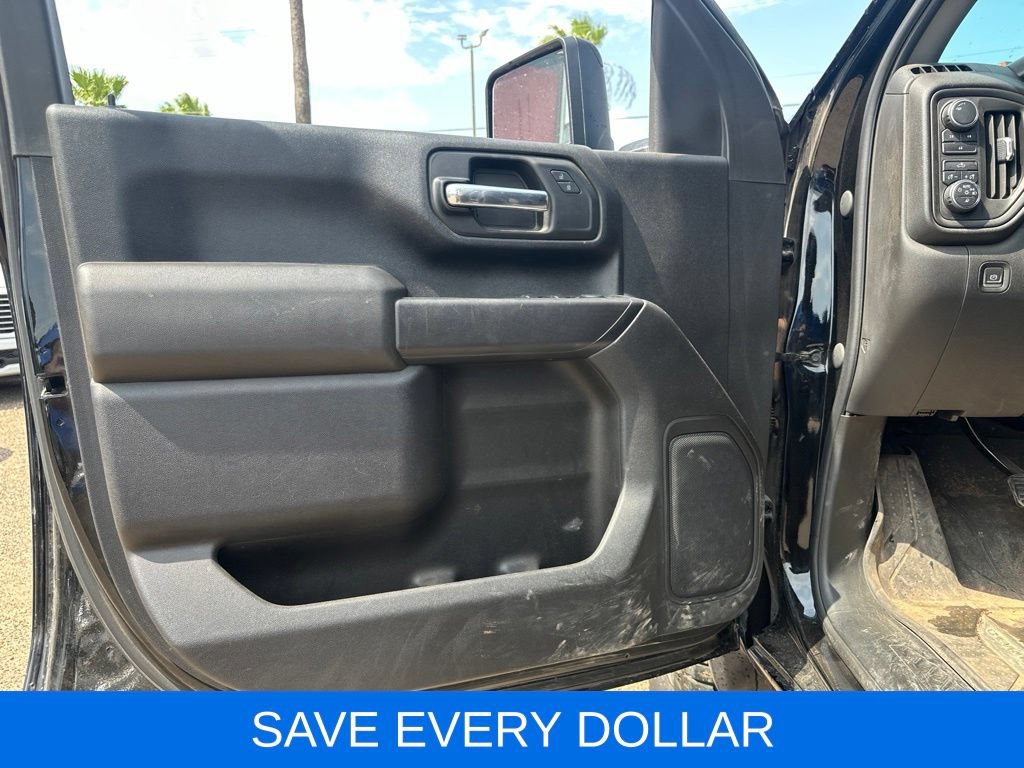 Used 2023 Chevrolet Silverado 2500 Custom w/ Custom Value Package AWD/4WD image 8