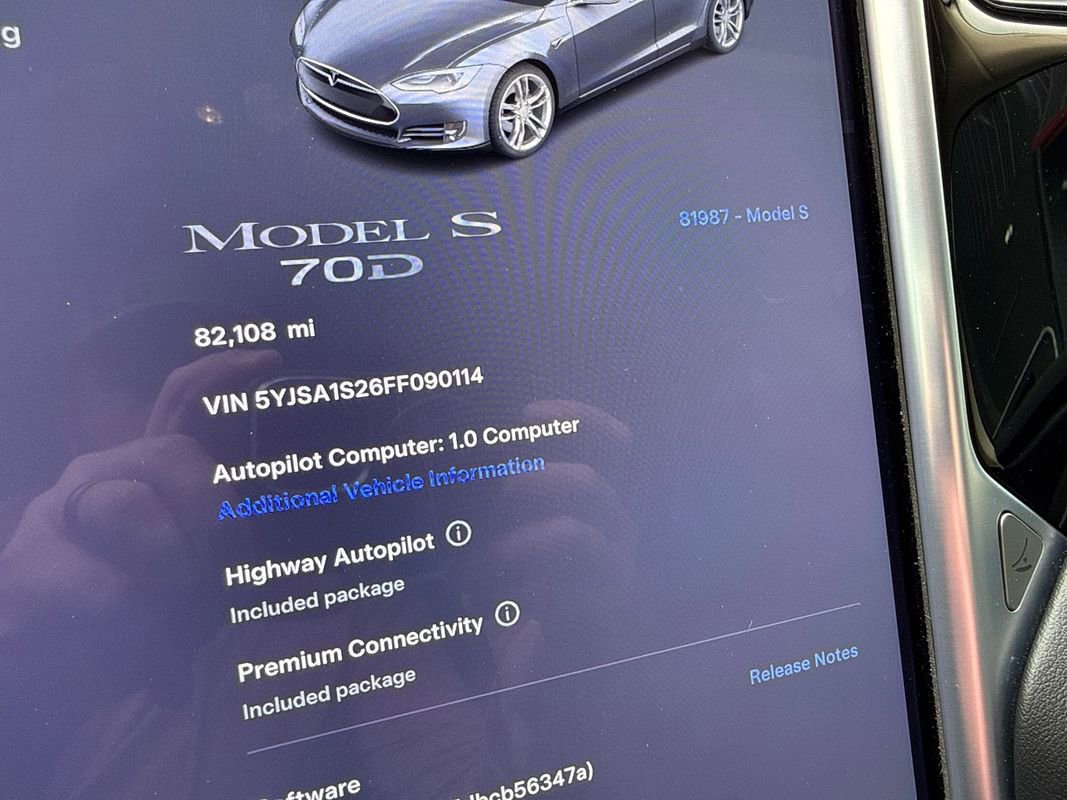 Used 2015 Tesla Model S 70D image 6