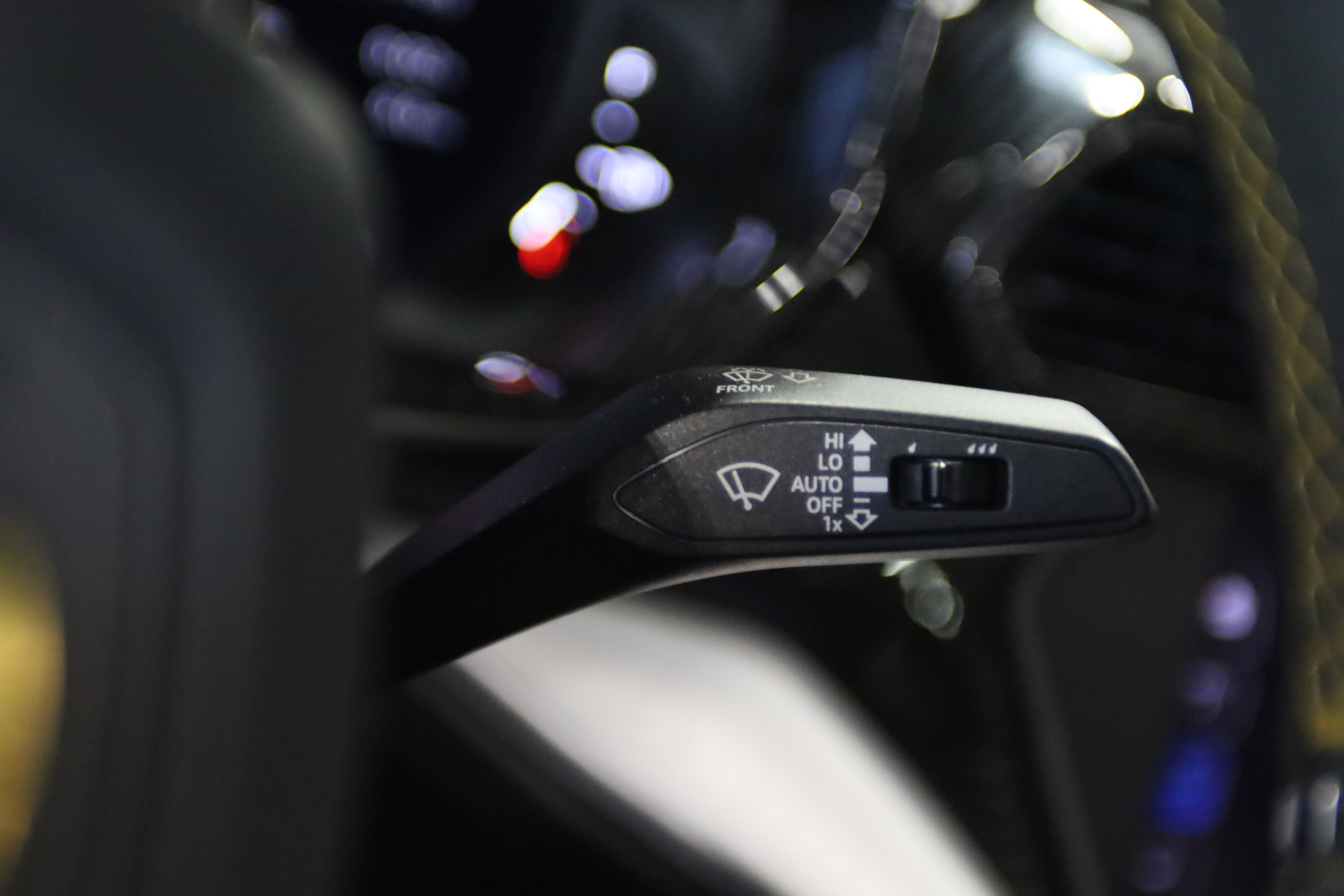Used 2019 Lamborghini Urus AWD/4WD image 24