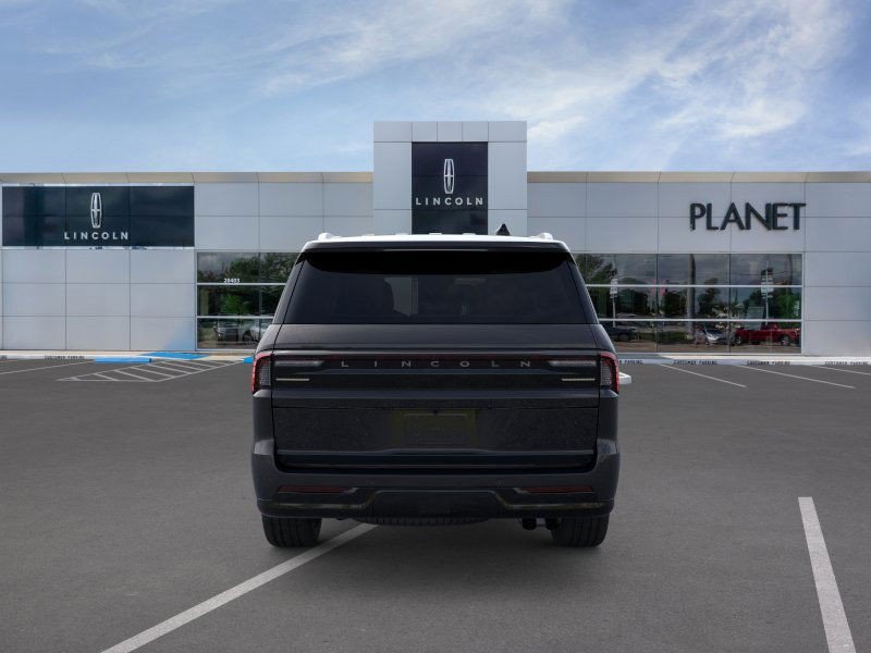 New 2025 Lincoln Navigator Reserve image 5