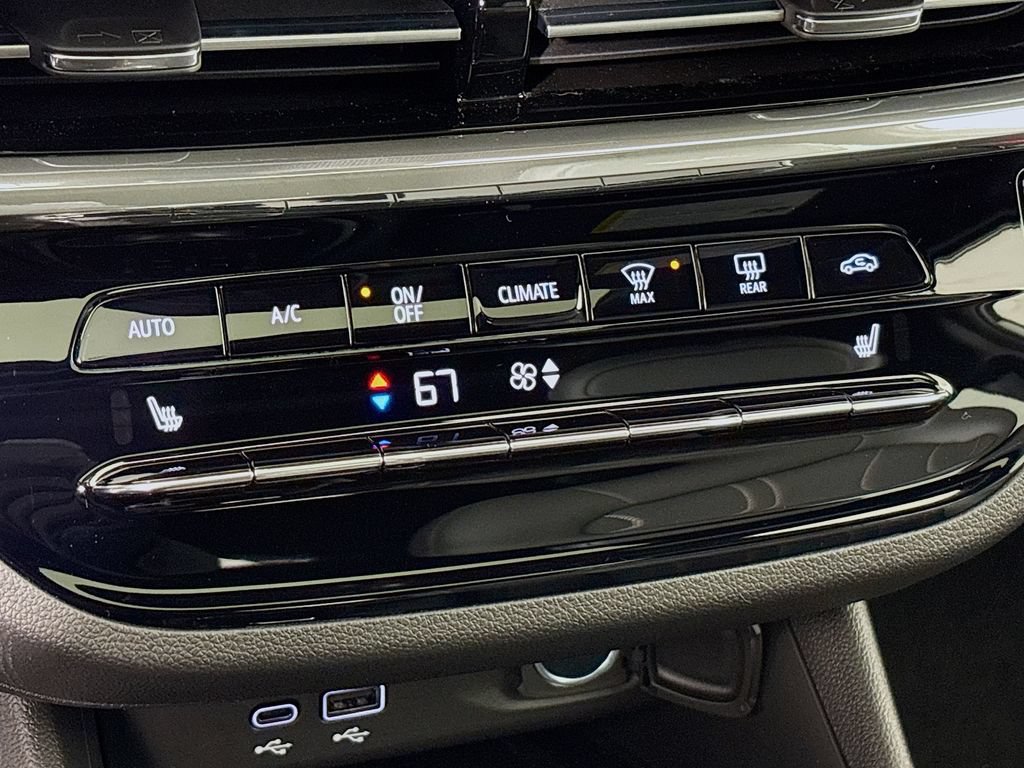 New 2026 Buick Envista Avenir FWD image 16