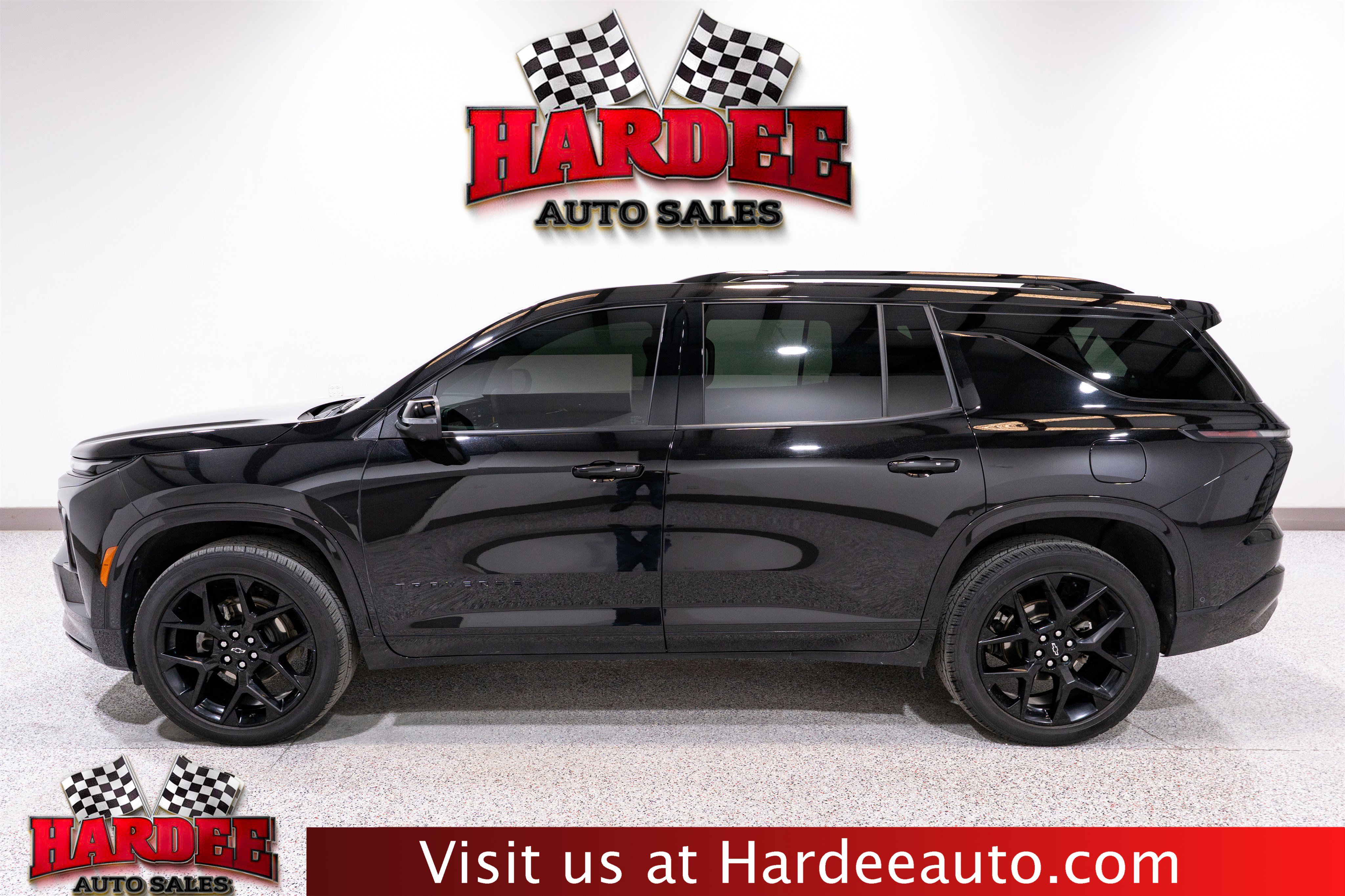 Used 2024 Chevrolet Traverse RS