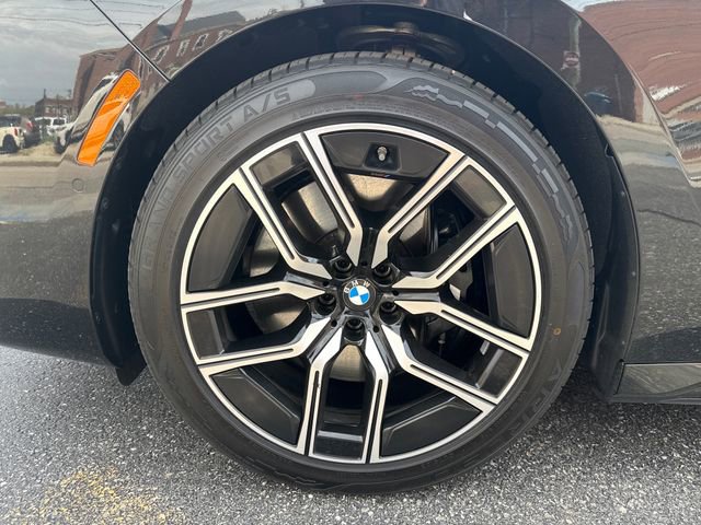 Used 2026 BMW 740i xDrive AWD/4WD image 9