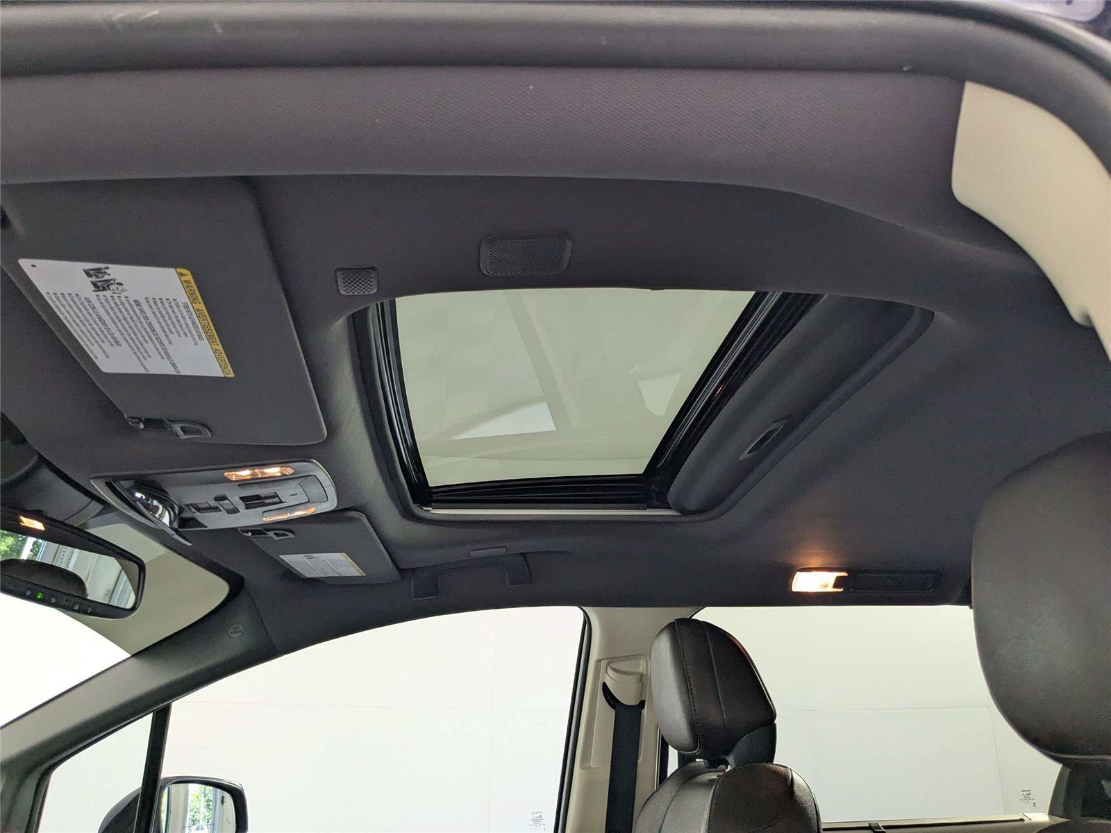 Certified 2022 Toyota Sienna Platinum FWD image 15