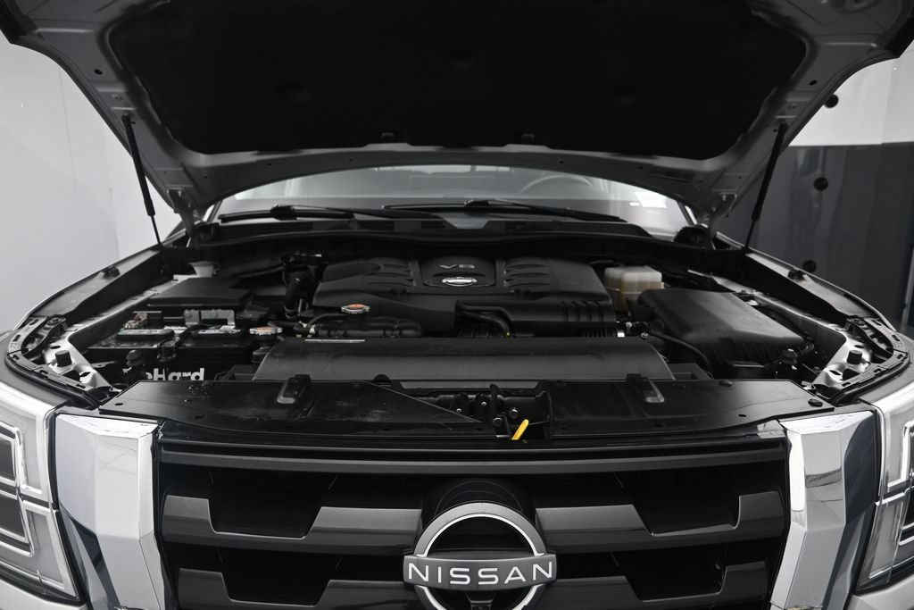 Used 2021 Nissan Armada SL w/ Captain's Chairs Package AWD/4WD image 30