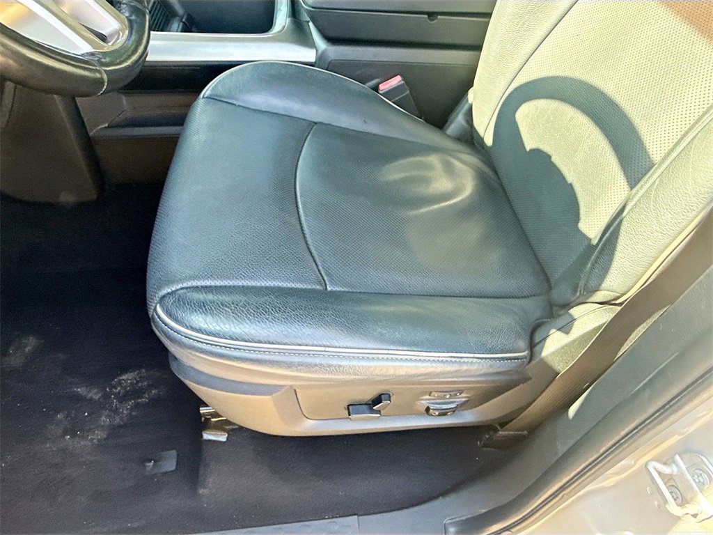 Used 2018 RAM 1500 Laramie image 21