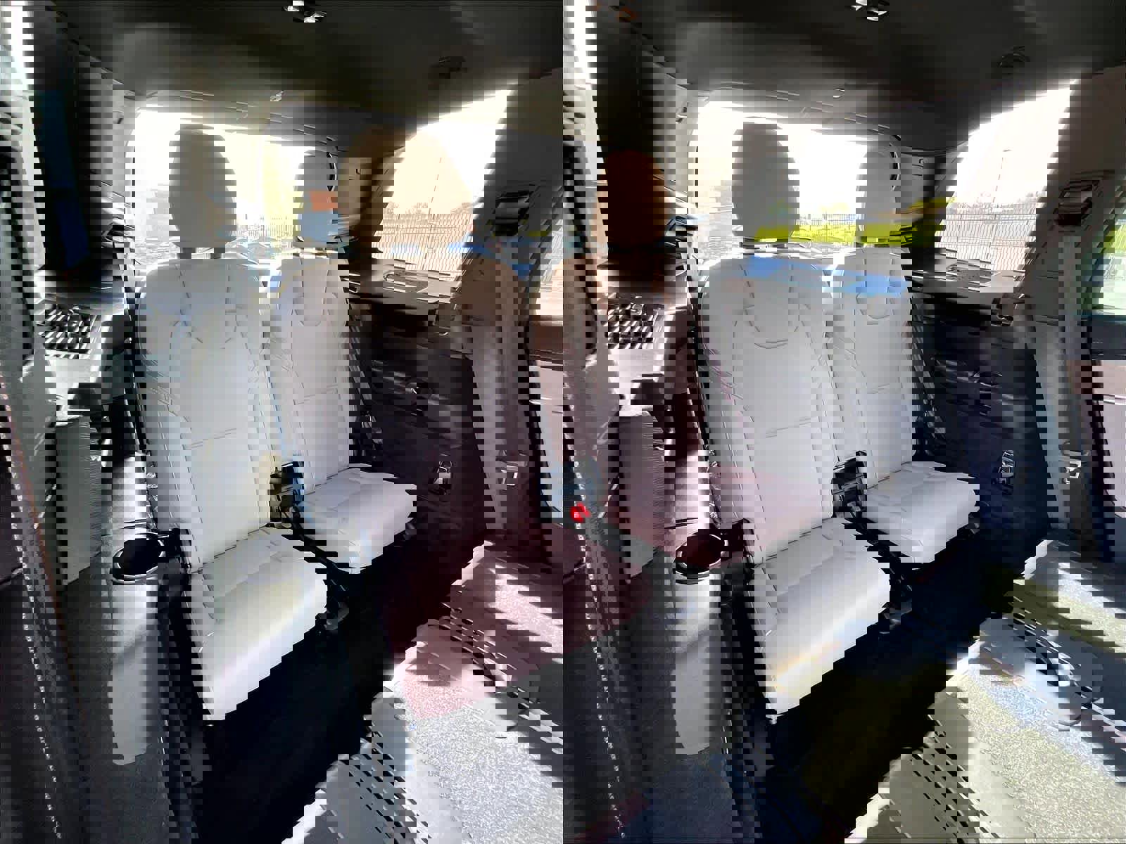 Used 2026 Volvo XC90 B5 Plus image 31