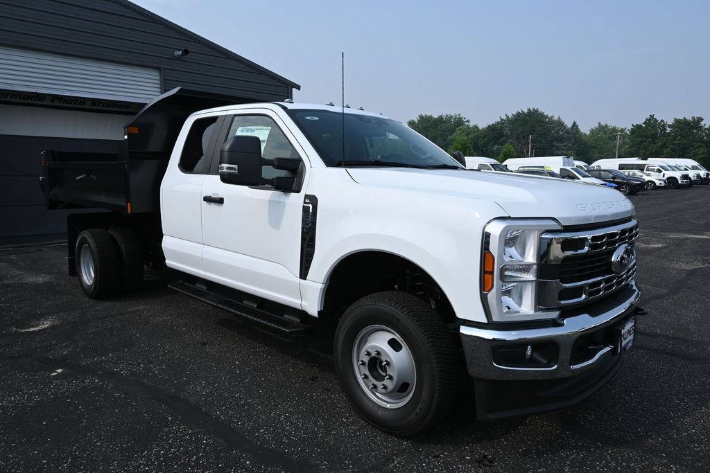New 2025 Ford F350 XL w/ XL Chrome Package AWD/4WD image 14