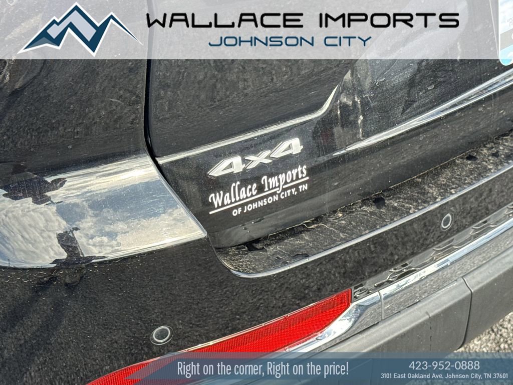 Used 2024 Jeep Grand Cherokee Limited AWD/4WD image 12