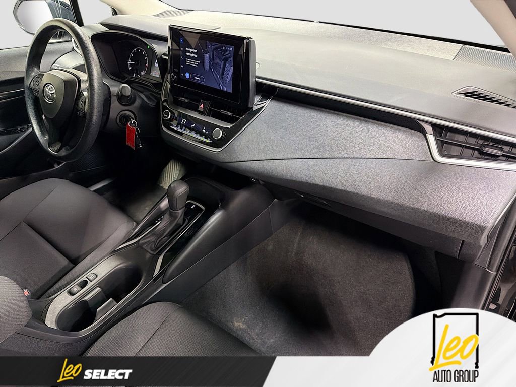 Used 2024 Toyota Corolla LE image 27
