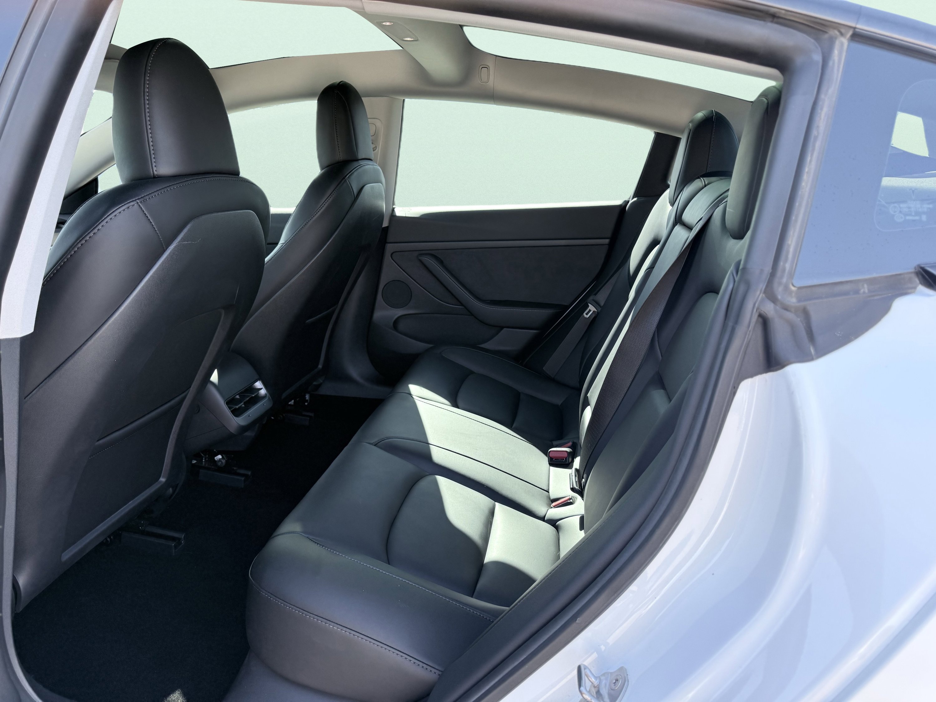 Used 2021 Tesla Model 3 Long Range image 33