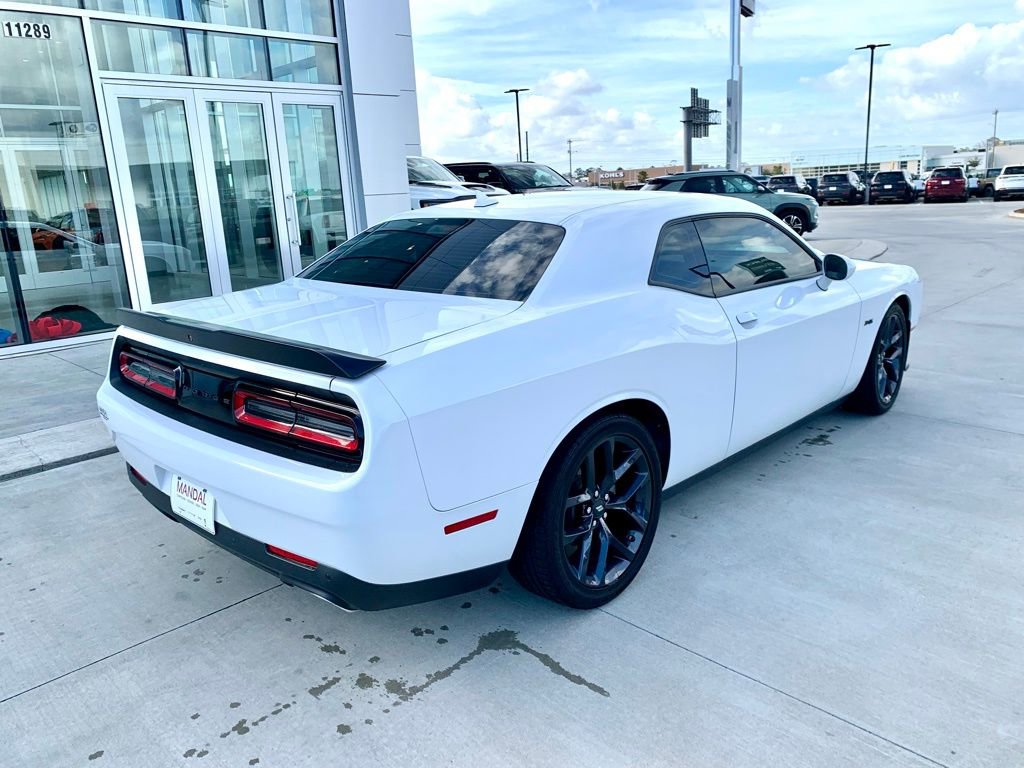 Used 2023 Dodge Challenger R/T w/ Blacktop Package image 5