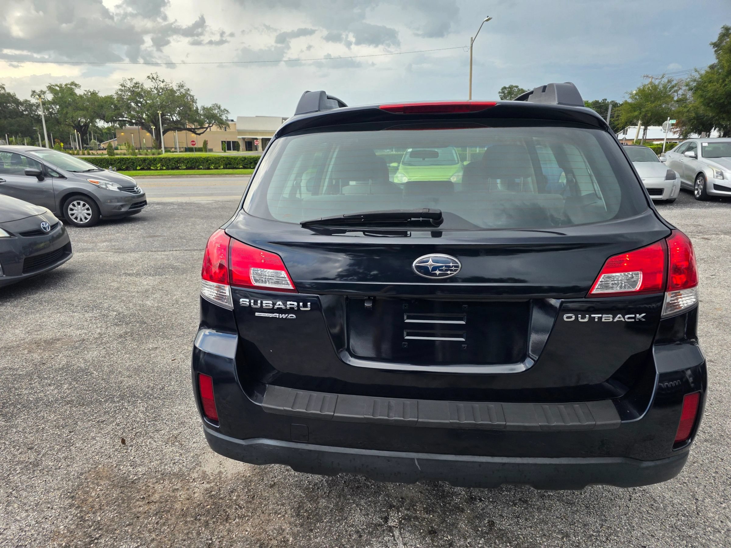 Used 2013 Subaru Outback 2.5i AWD/4WD image 6