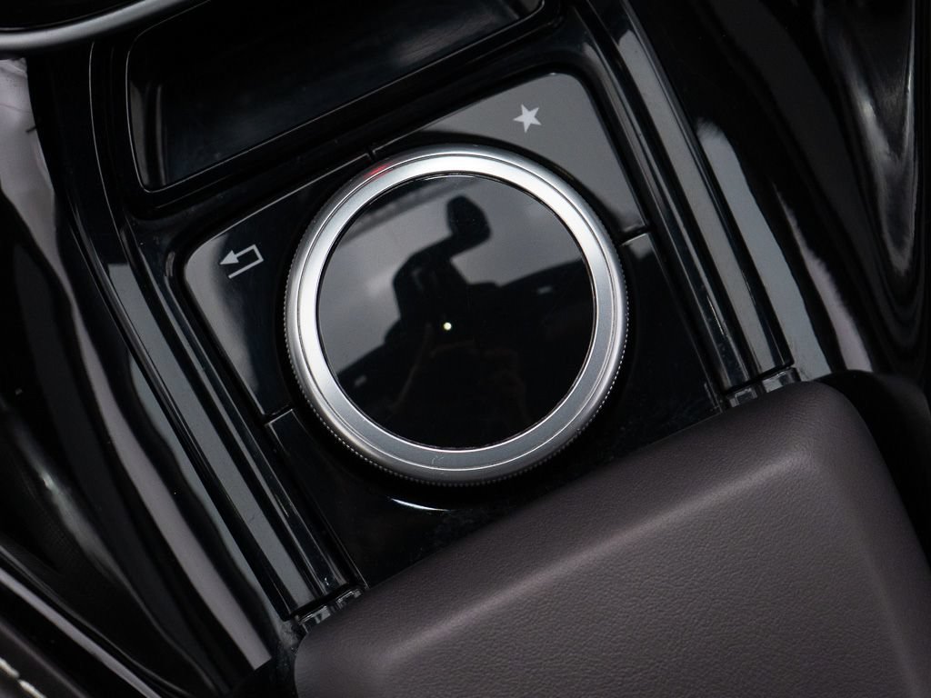 Used 2023 Aston Martin DB11 Volante RWD image 39