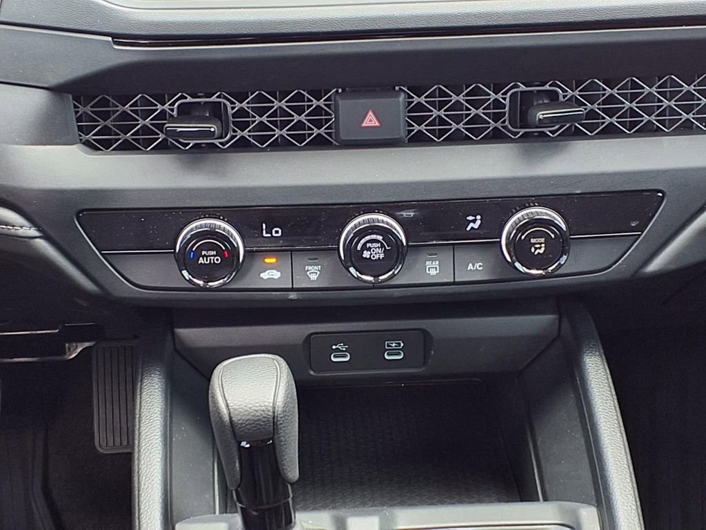 Certified 2025 Honda Accord LX image 15
