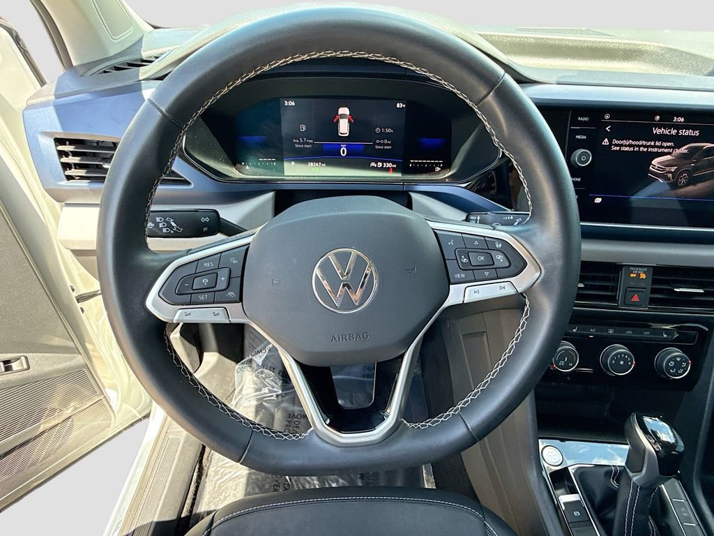 Used 2023 Volkswagen Taos SE w/ Black Wheel Package FWD image 38