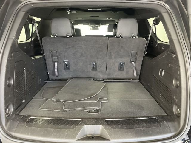 Used 2024 Chevrolet Suburban LT image 25