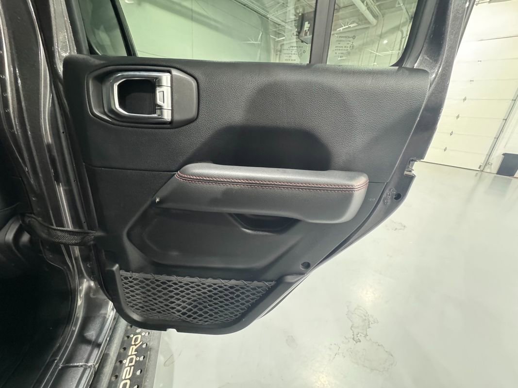 Used 2018 Jeep Wrangler Unlimited Rubicon w/ LED Lighting Group image 35