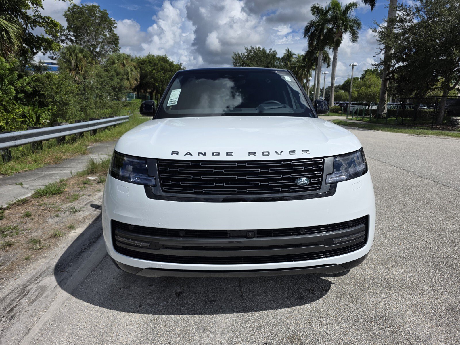 New 2027 Land Rover Range Rover SE AWD/4WD image 8