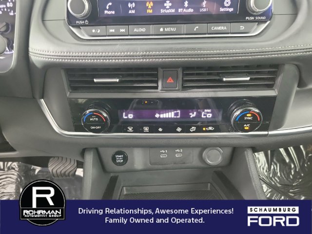Used 2024 Nissan Rogue SV FWD image 9