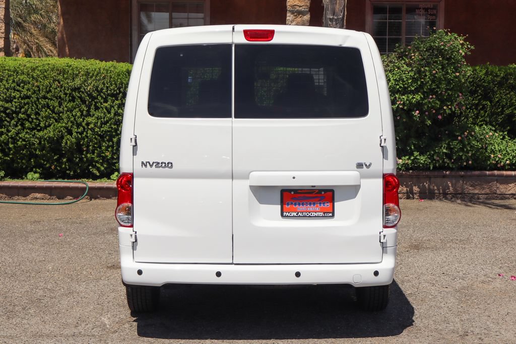 Used 2020 Nissan NV200 SV w/ Sliding Glass Door Package FWD image 7
