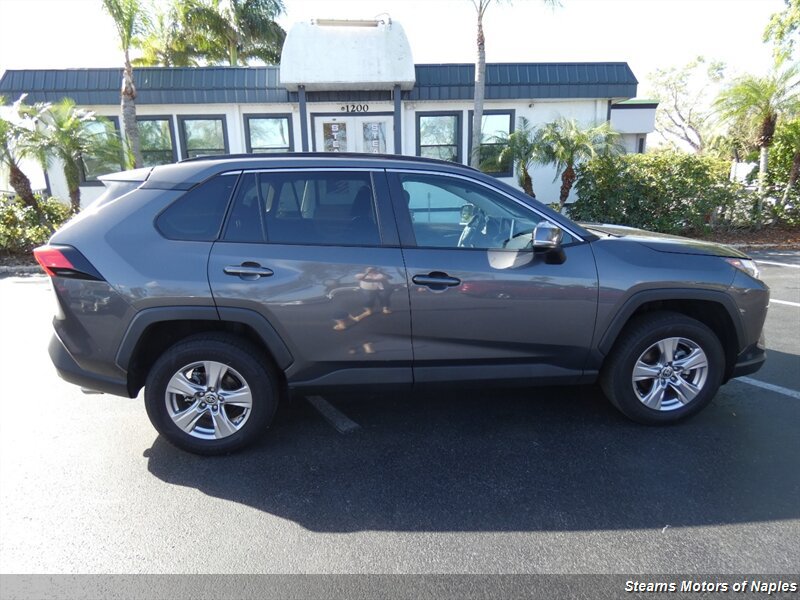 Used 2023 Toyota RAV4 XLE w/ Convenience Package FWD image 2