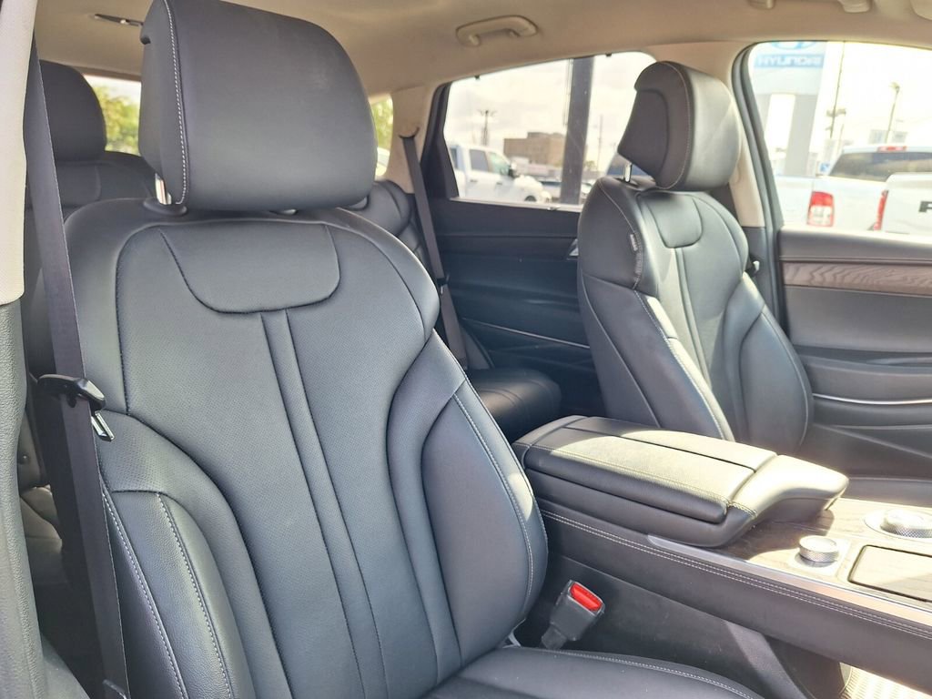 Used 2024 Genesis GV80 2.5T image 30