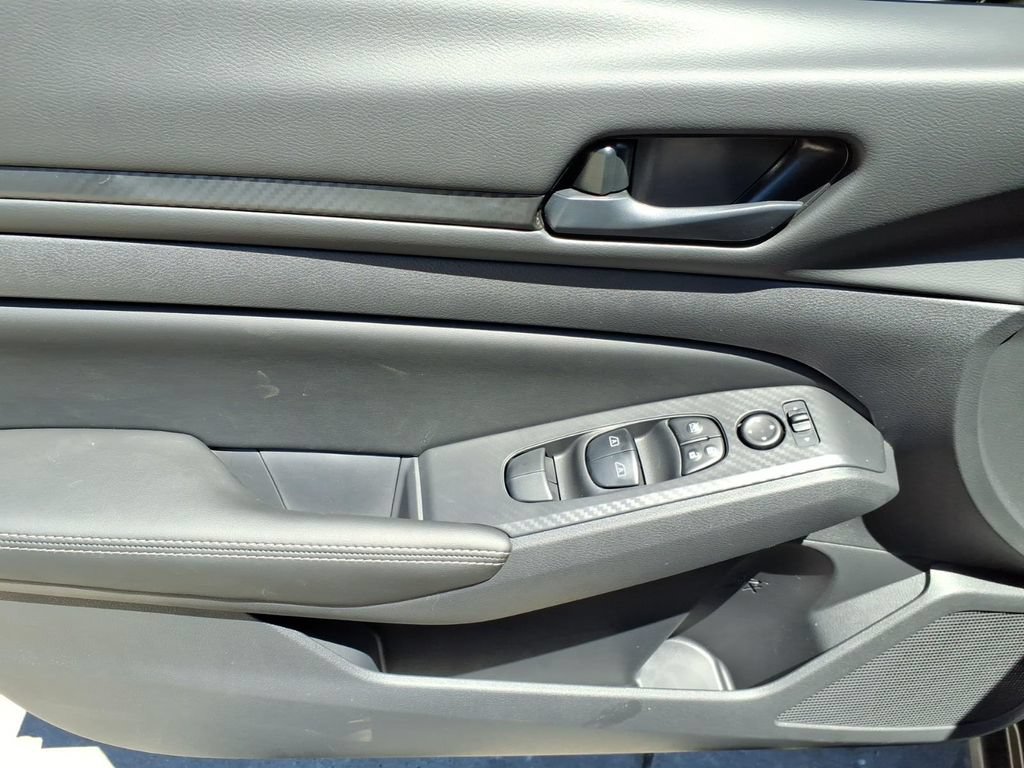 New 2026 Nissan Altima 2.5 SV FWD image 11