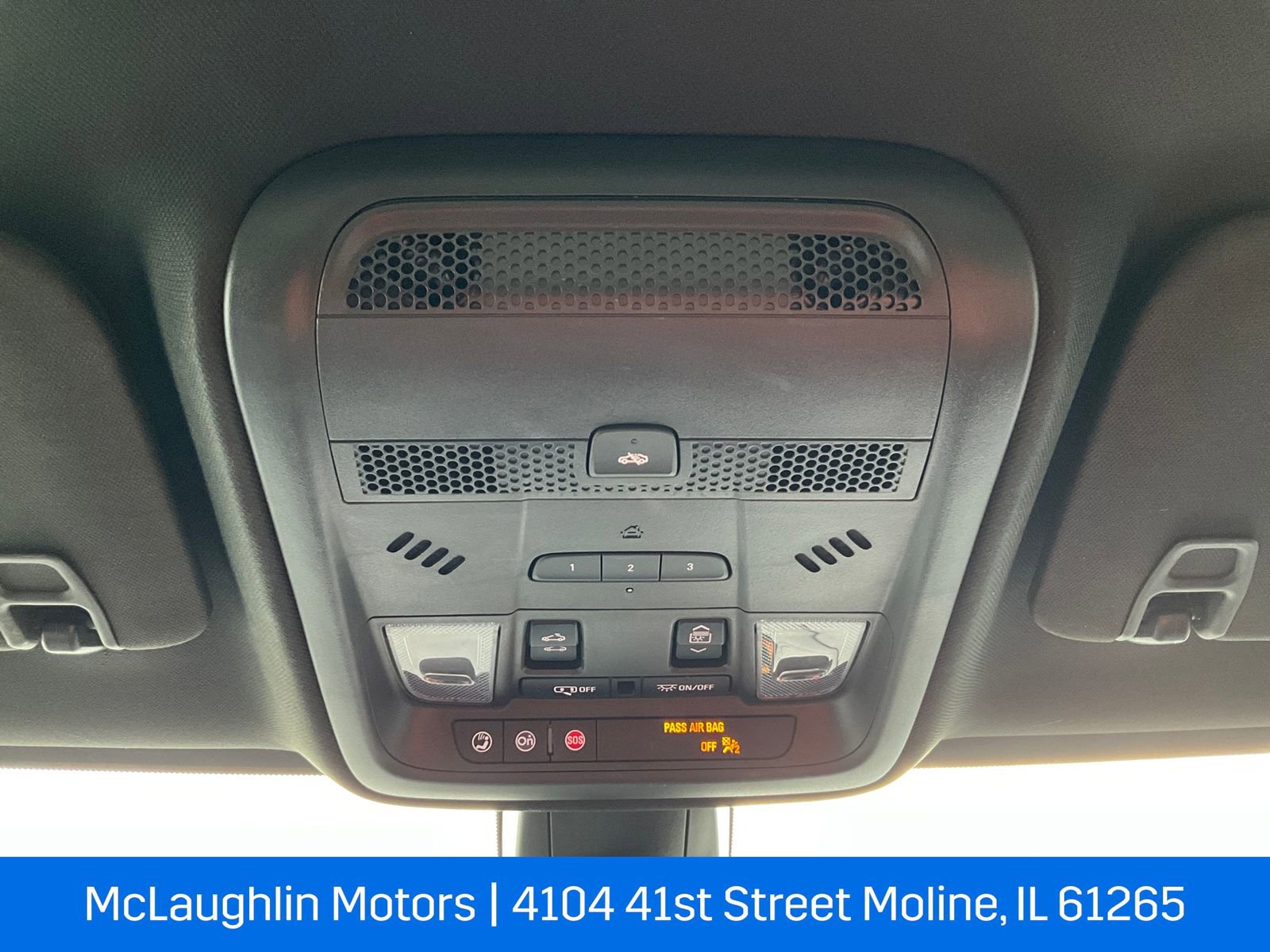 Certified 2022 Cadillac XT5 Premium Luxury w/ LPO, Floor Liner Package image 20