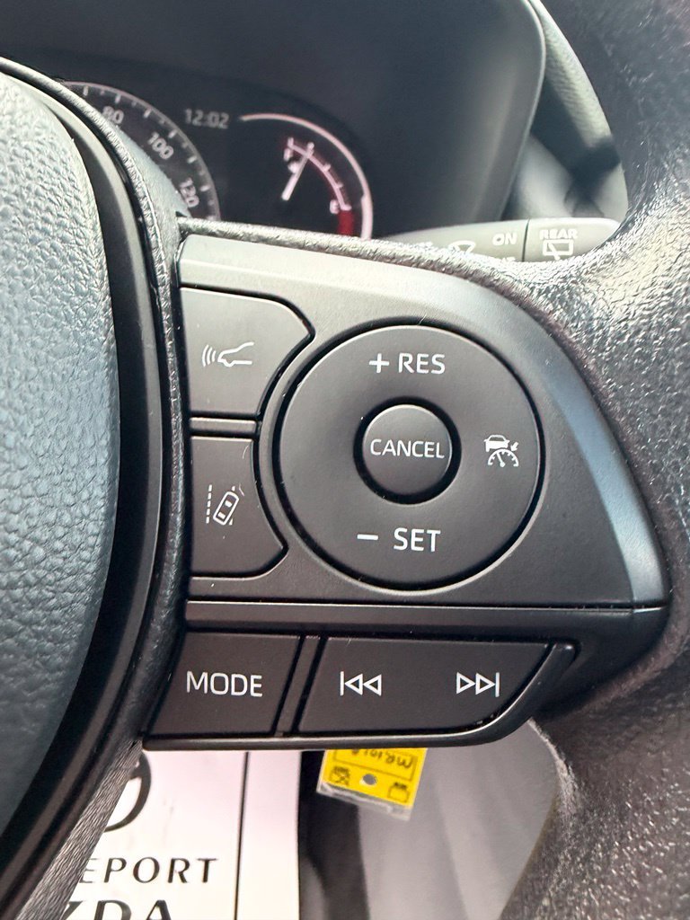 Used 2025 Toyota RAV4 LE AWD/4WD image 22