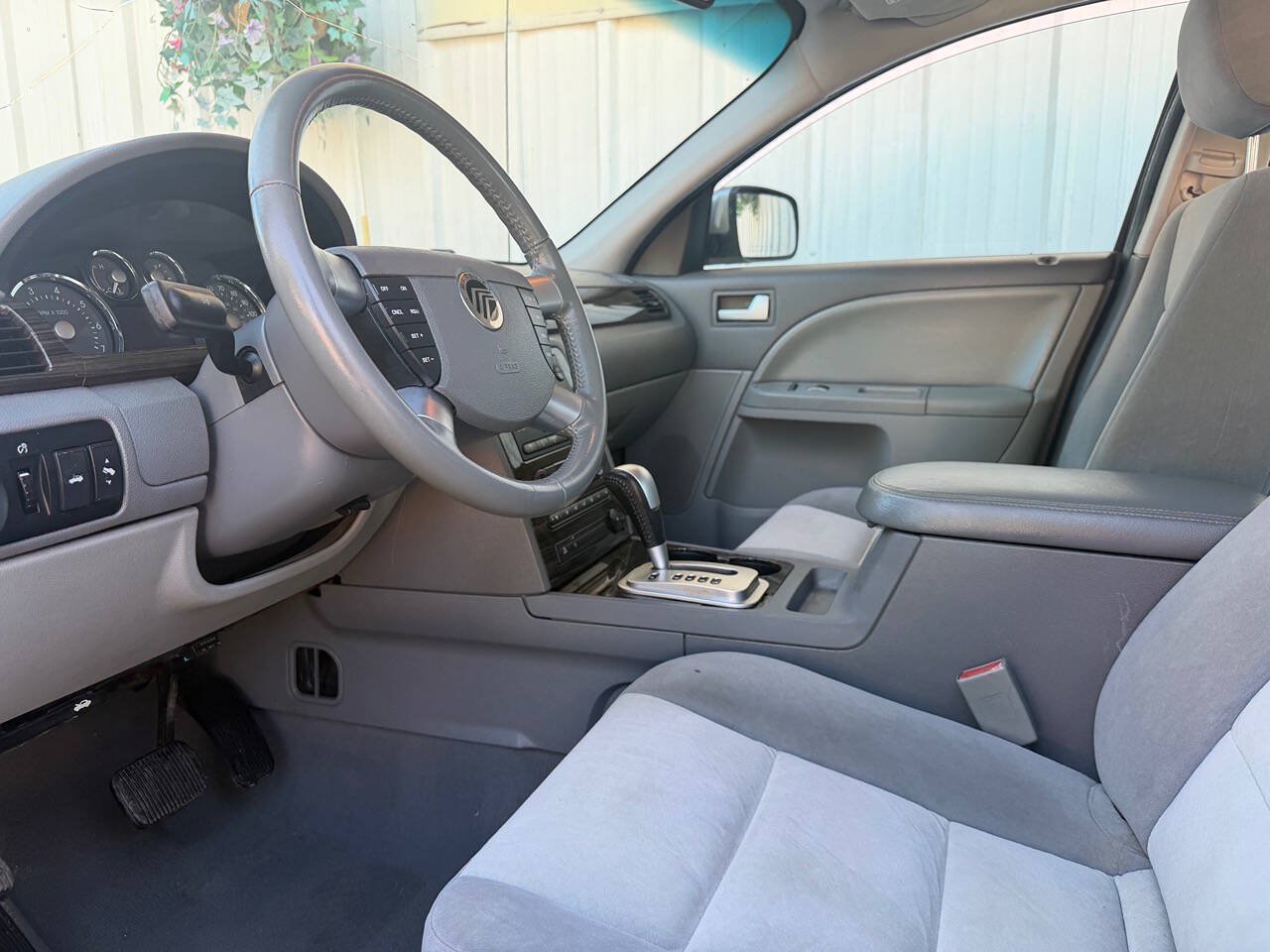 Used 2007 Mercury Montego Luxury FWD image 11