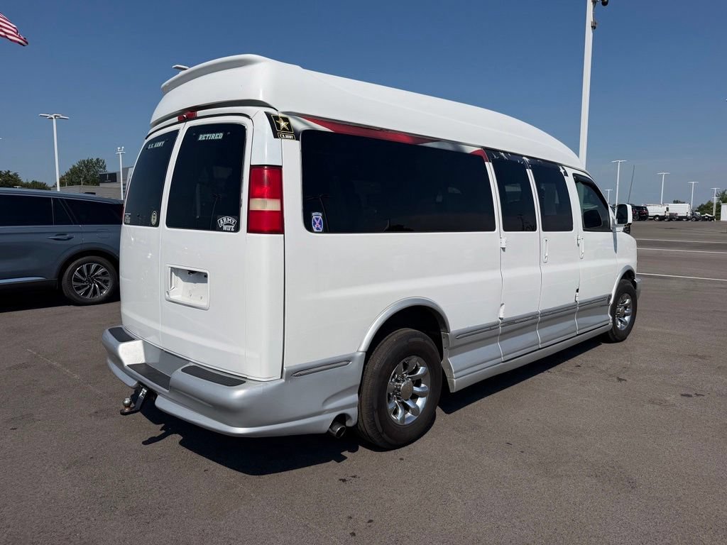 Used 2011 Chevrolet Express 3500 LT w/ LT Preferred Equipment Group RWD image 6