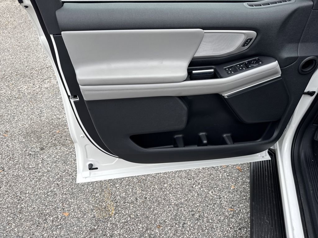 New 2026 Ford Expedition Max Active RWD image 10