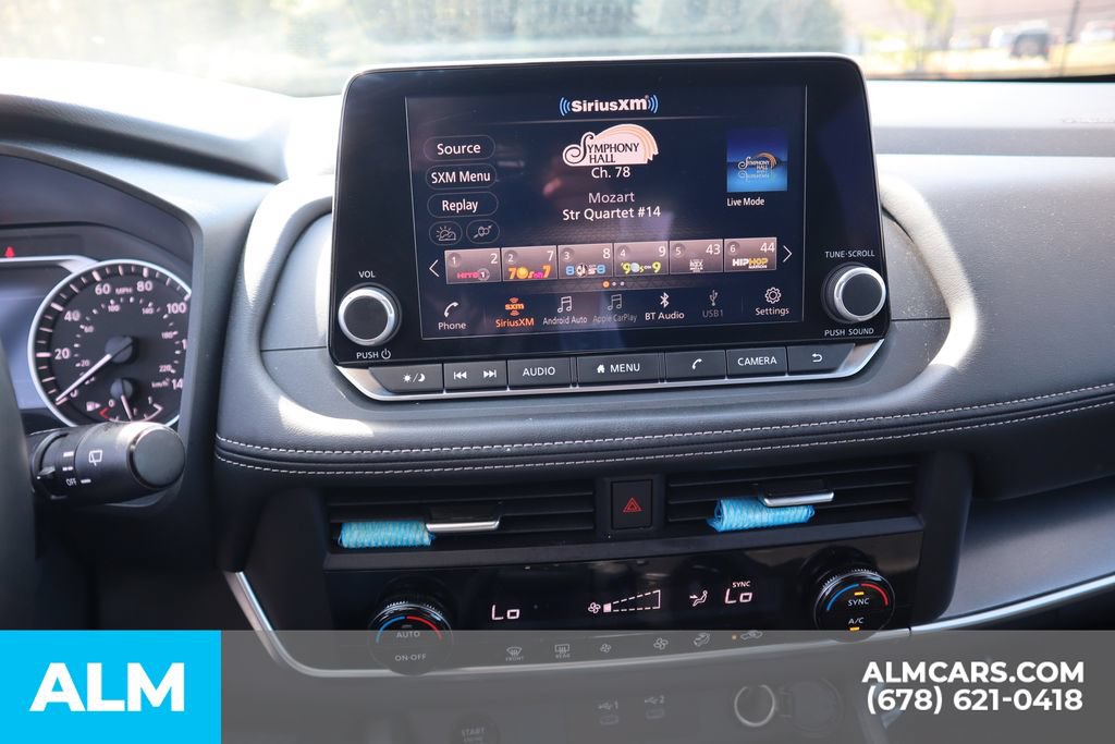 Used 2025 Nissan Rogue SV AWD/4WD image 32
