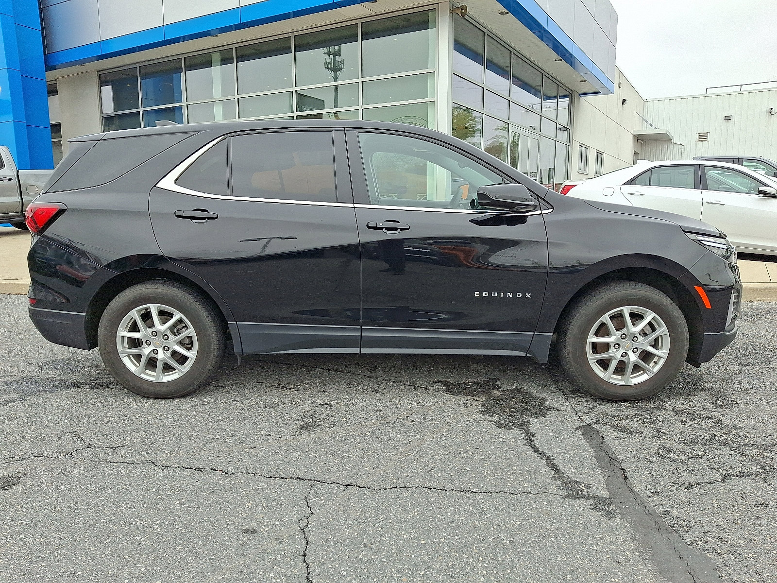 Certified 2023 Chevrolet Equinox LT AWD/4WD image 8