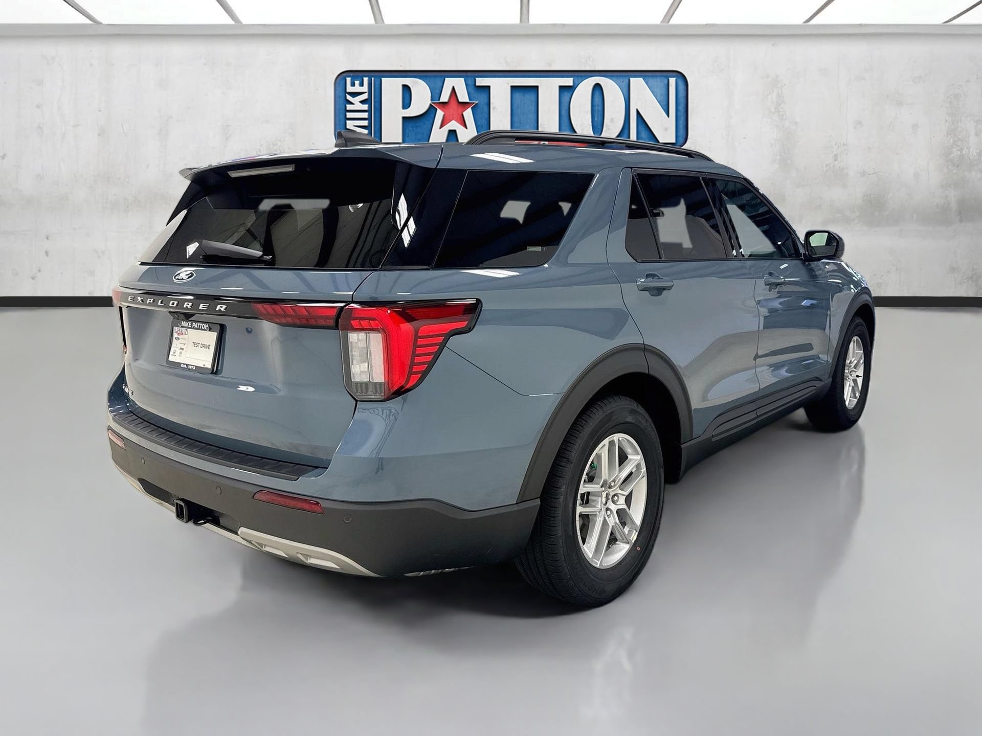 New 2027 Ford Explorer Active w/ Active Comfort Package RWD image 7