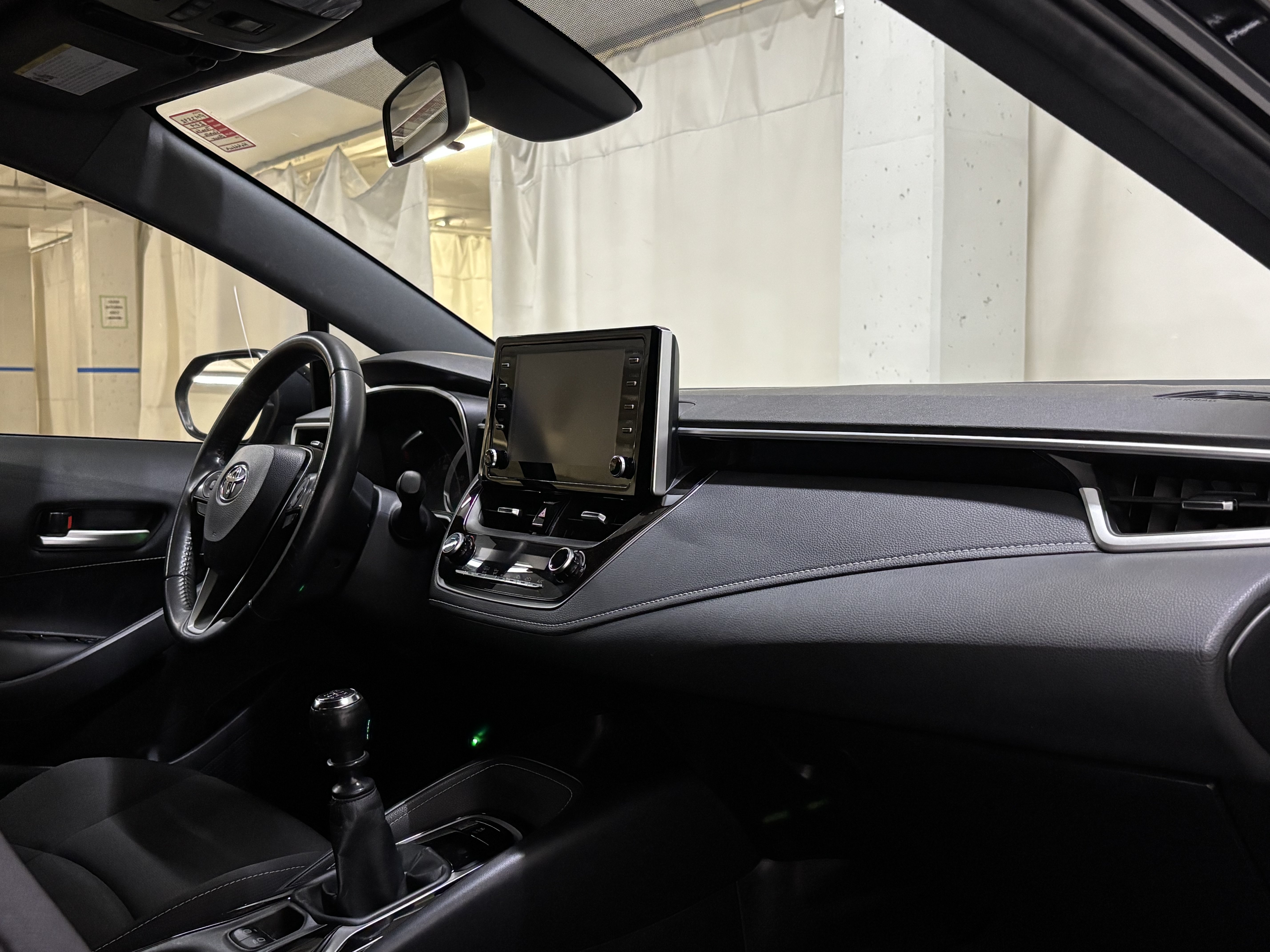Used 2019 Toyota Corolla SE w/ Body Protection Package FWD image 22