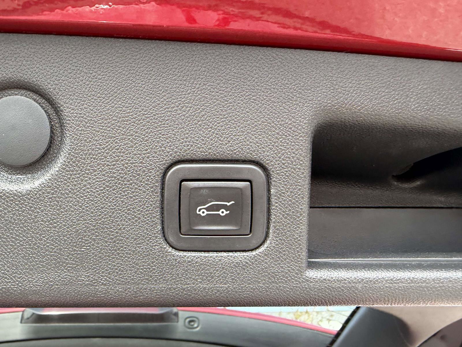 Used 2020 Chevrolet Equinox LT AWD/4WD image 8