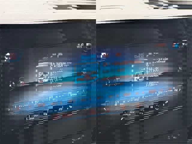 Used 2021 Mercedes-Benz Sprinter 2500 image 27