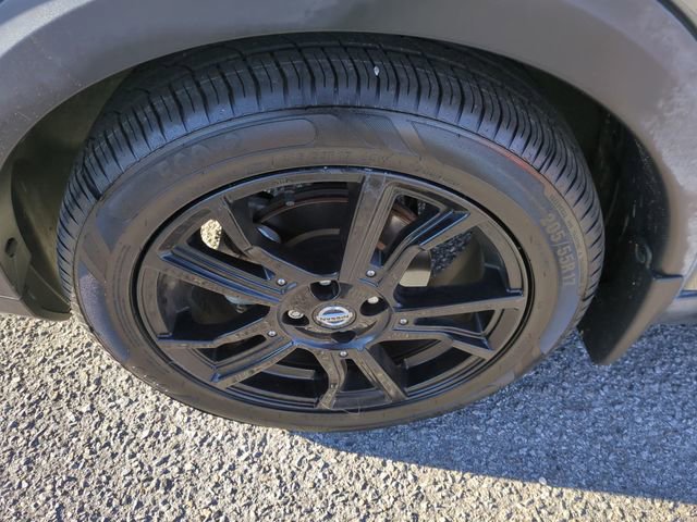 Used 2020 Nissan Kicks SR w/ SR Premium Package image 10