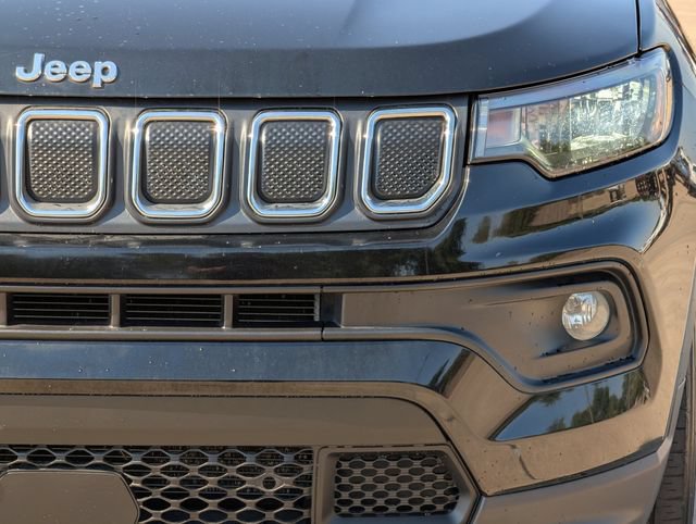 Used 2022 Jeep Compass Latitude w/ Sun and Sound Group FWD image 9