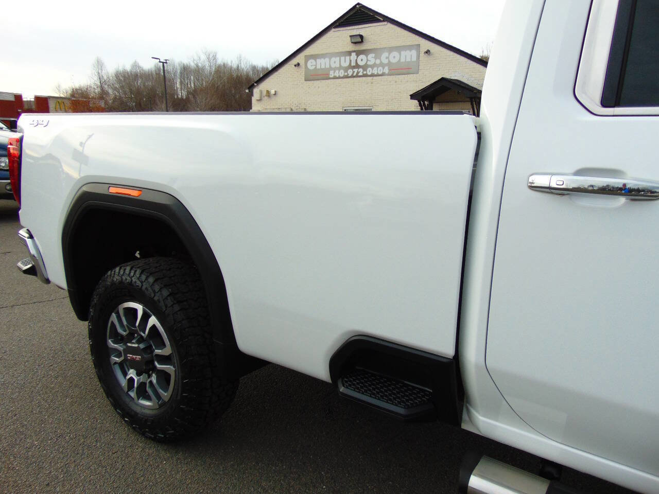Used 2021 GMC Sierra 3500 SLT w/ SLT Convenience Package image 41