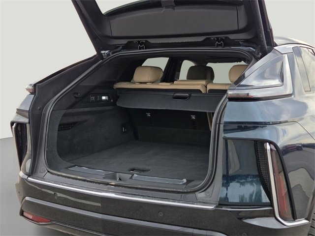 New 2025 Cadillac Lyriq Luxury image 17