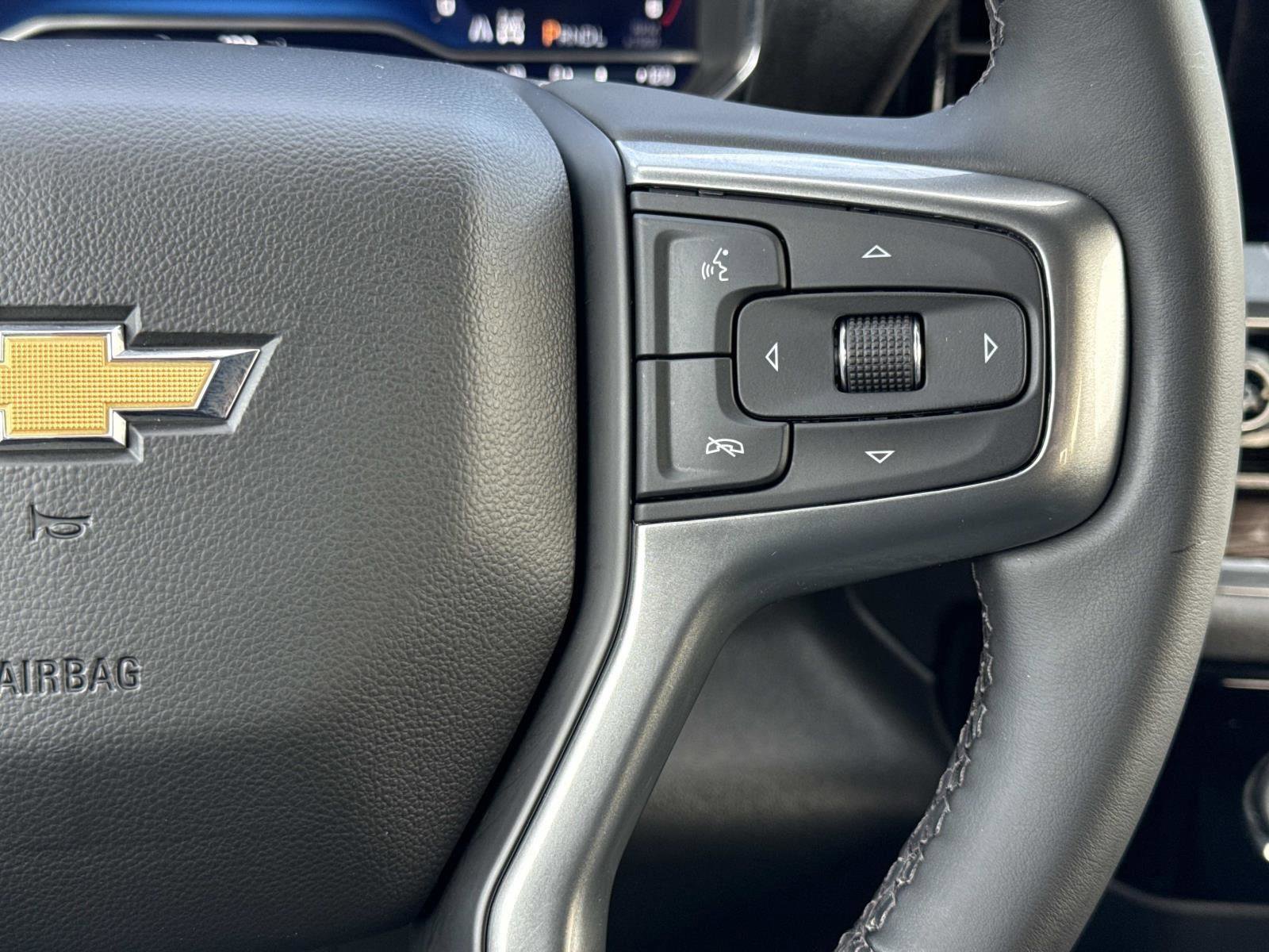 Used 2024 Chevrolet Silverado 1500 LT image 6
