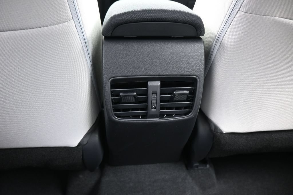 Used 2026 Toyota Corolla Cross L FWD image 34