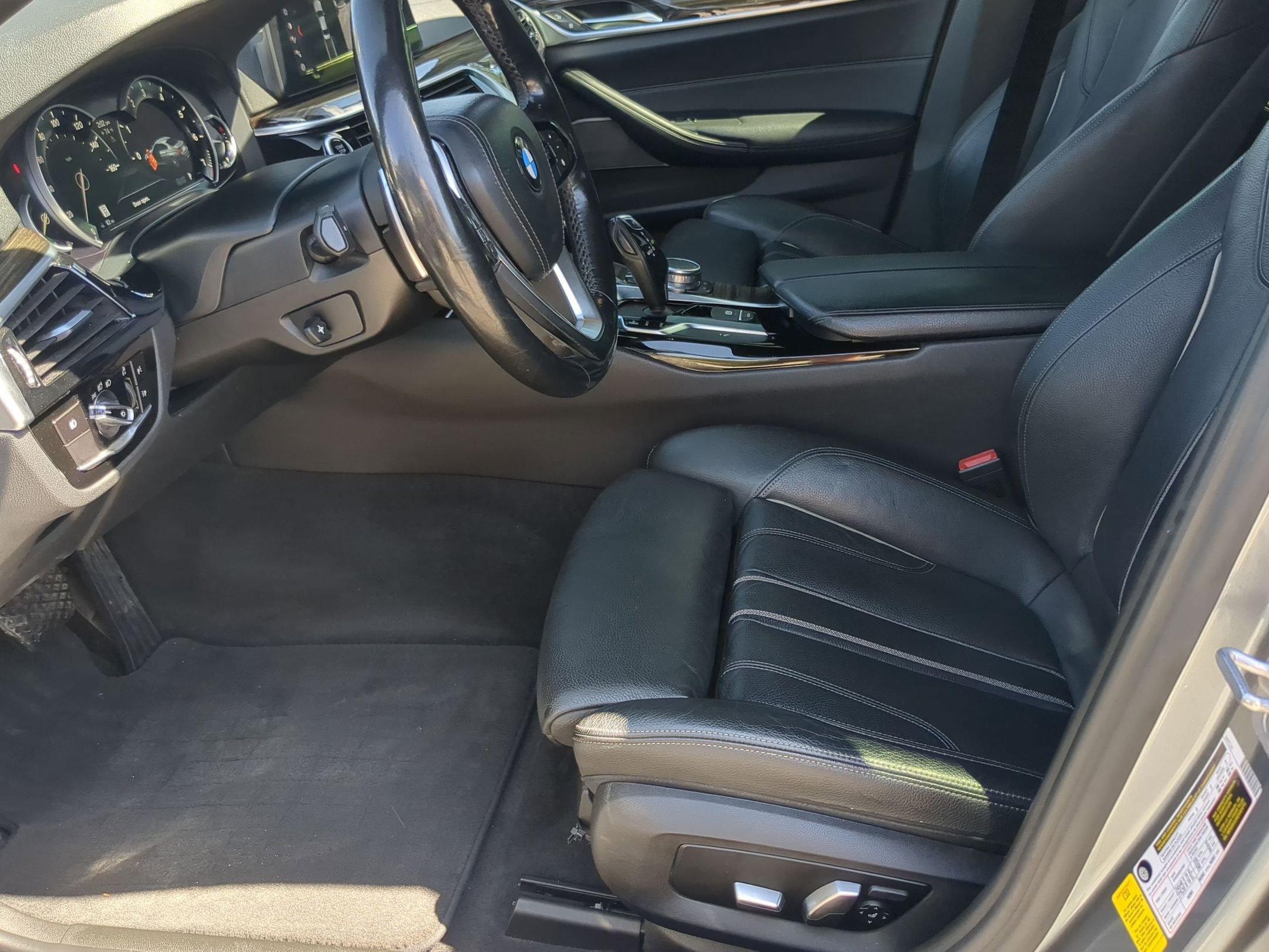 Used 2018 BMW 530i image 10