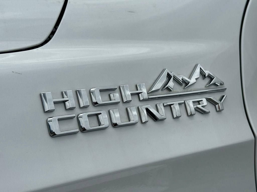 Used 2023 Chevrolet Tahoe High Country AWD/4WD image 35