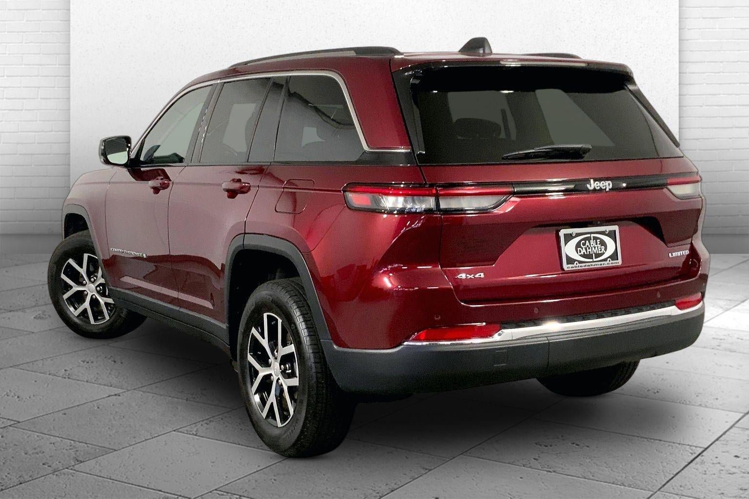 Used 2023 Jeep Grand Cherokee Limited AWD/4WD image 11